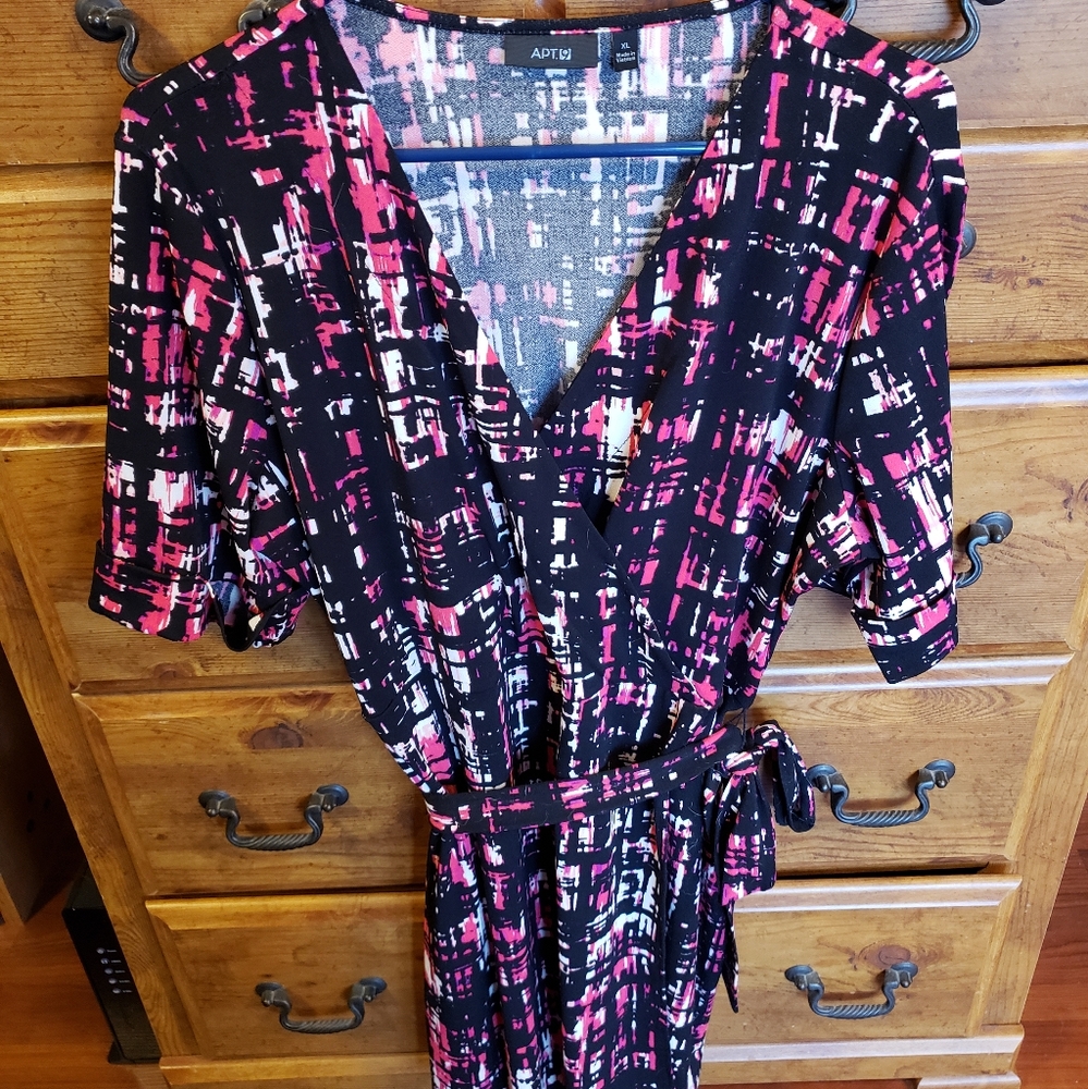 APT. 9 Faux Wrap Dress with Tie Size XL Short Sleeve NWOT